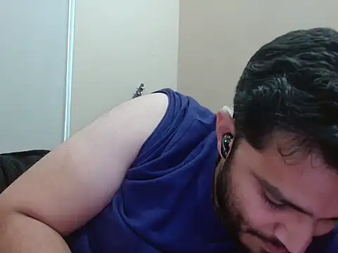 Snapshot of robintoit chatting on February 13, 5:03 am robintoit online show from February 13, 5:03 am