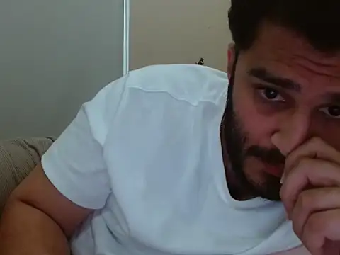 Snapshot of robintoit chatting on March 3, 5:13 am robintoit online show from March 3, 5:13 am