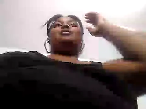 lorenxtaylor online show from December 12, 4:59 am
