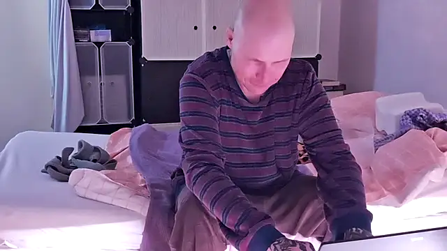 gaywolf426 online show from March 1, 6:10 pm