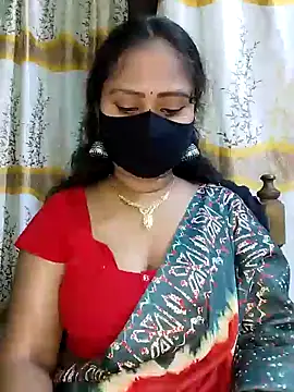 Idhika Paul online show from February 10, 3:42 pm