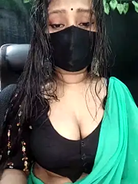 Idhika Paul online show from November 17, 12:00 pm