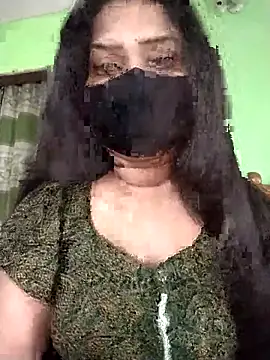 Idhika Paul online show from April 5, 3:15 am