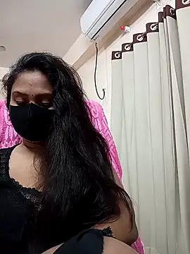 Snapshot of Idhika_Paul chatting on June 18, 9:19 pm Idhika Paul online show from June 18, 9:19 pm
