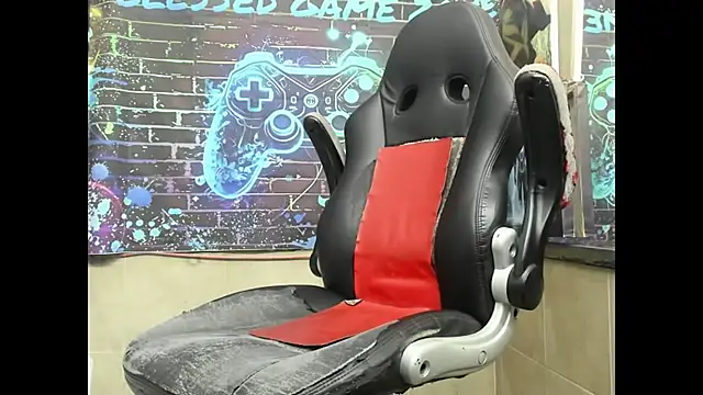 Terrance z online show from April 9, 11:43 pm