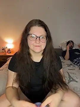 Snapshot of sexybee124 chatting on January 12, 3:23 am sexybee124 online show from January 12, 3:23 am