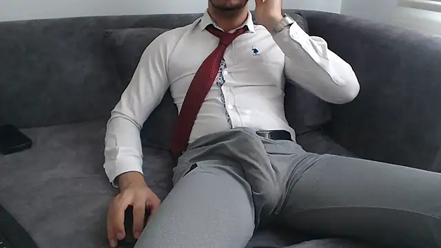 Naughtb0y online show from April 8, 10:26 am