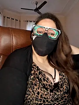 Snapshot of SEXY-Sardarni chatting on June 21, 8:28 am SEXY-Sardarni online show from June 21, 8:28 am
