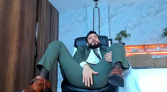 bruno woods online show from March 11, 8:20 pm