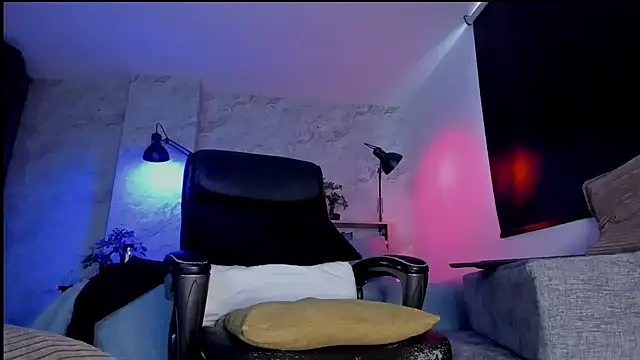 bruno woods online show from November 25, 12:05 pm