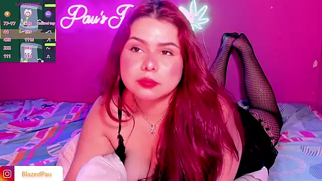 Snapshot of Putipaula3 chatting on April 19, 8:22 pm Putipaula3 online show from April 19, 8:22 pm