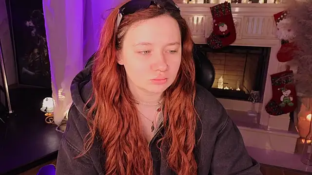 carolina elf online show from December 5, 2:36 pm