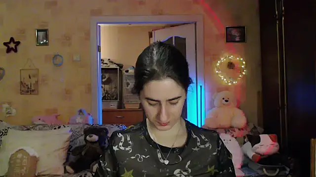 INELIKA online show from September 12, 9:15 pm