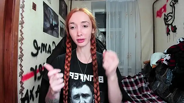 Snapshot of Roxy_Silver chatting on November 20, 8:08 pm Roxy Silver online show from November 20, 8:08 pm