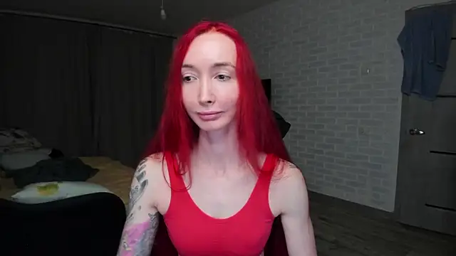 Snapshot of Roxy_Silver chatting on February 10, 1:53 am Roxy Silver online show from February 10, 1:53 am