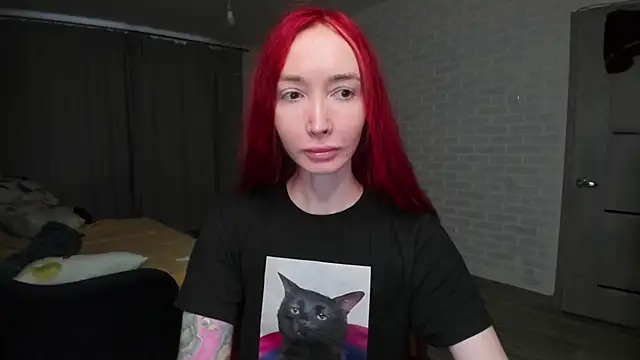 Snapshot of Roxy_Silver chatting on February 14, 5:59 am Roxy Silver online show from February 14, 5:59 am