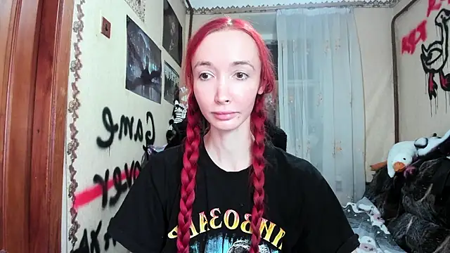 Snapshot of Roxy_Silver chatting on February 22, 9:13 pm Roxy Silver online show from February 22, 9:13 pm