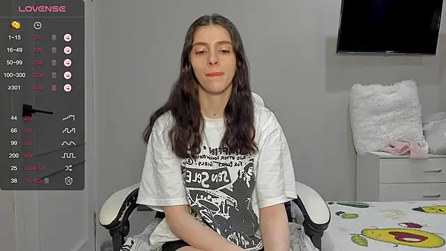 broosnica1 online show from March 1, 10:39 am