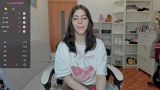 broosnica1 online show from April 8, 7:30 am