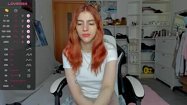 broosnica1 online show from July 20, 7:44 am