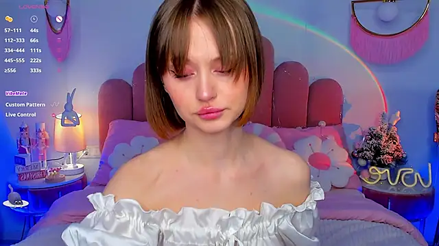 MaryLew online show from December 16, 6:40 am