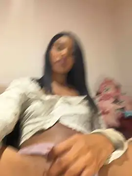Snapshot of xenia_golden chatting on March 26, 3:56 am xenia golden online show from March 26, 3:56 am