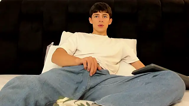 Adam Clay21 online show from September 13, 1:22 pm