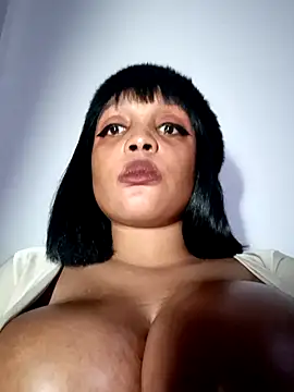 Busty Bambi online show from February 13, 6:05 pm