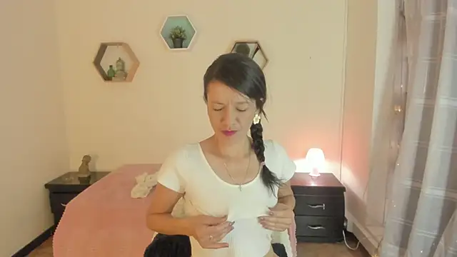 Snapshot of Paloma_victory chatting on January 31, 8:51 pm Paloma victory online show from January 31, 8:51 pm