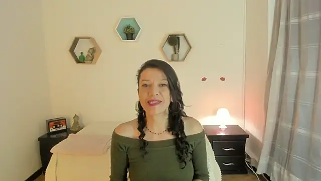 Snapshot of Paloma_victory chatting on February 23, 7:44 pm Paloma victory online show from February 23, 7:44 pm