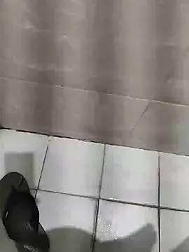 joejoe7 online show from December 4, 1:53 pm