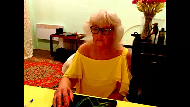 Natali7634 online show from May 8, 2:17 am