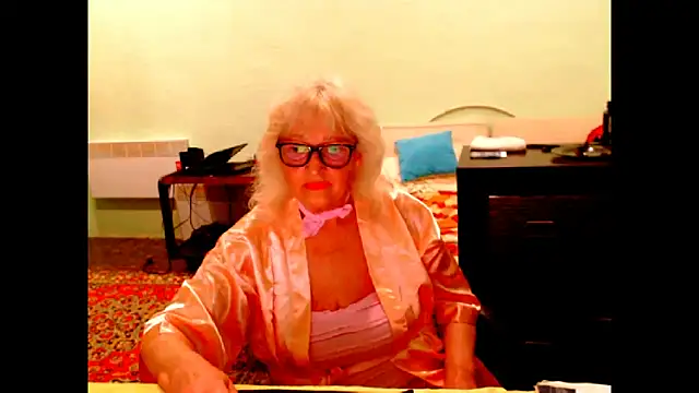 Natali7634 online show from May 22, 6:46 pm