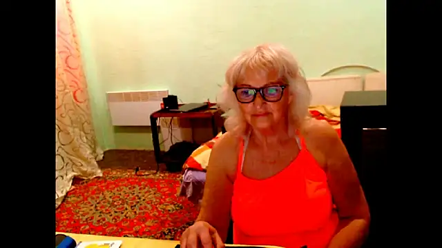 Natali7634 online show from May 25, 6:30 am