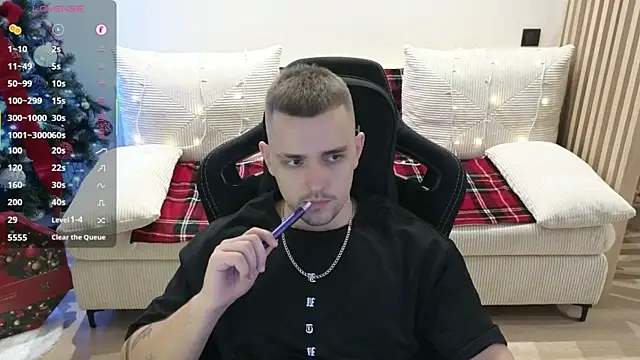 Larstar01 online show from January 10, 11:09 pm