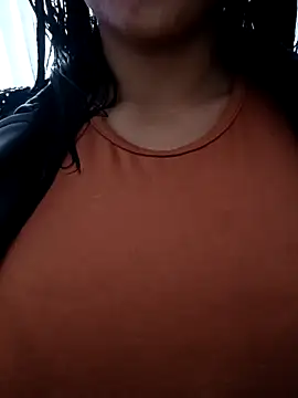 Snapshot of tiffani__love chatting on March 8, 4:44 pm tiffani love online show from March 8, 4:44 pm