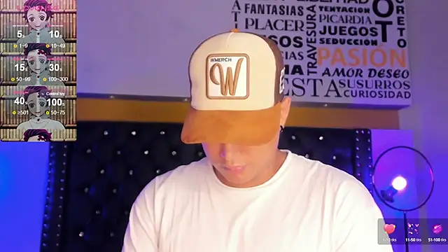 Snapshot of Angel_Brown1_ chatting on December 4, 1:58 am Angel Brown1 online show from December 4, 1:58 am