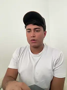 Snapshot of Angel_Brown1_ chatting on February 11, 10:28 pm Angel Brown1 online show from February 11, 10:28 pm
