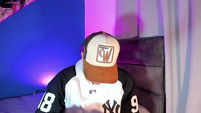 Snapshot of Angel_Brown1_ chatting on March 17, 12:04 pm Angel Brown1 online show from March 17, 12:04 pm
