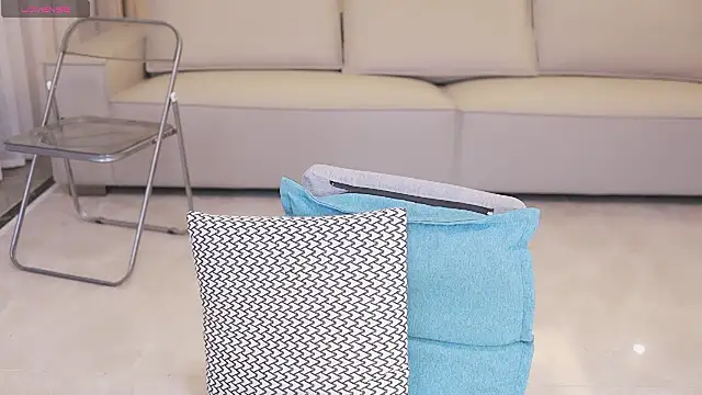 Snapshot of JayPope chatting on March 1, 12:23 pm JayPope online show from March 1, 12:23 pm