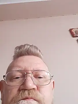 Pol1074 online show from April 15, 9:16 am