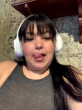 Snapshot of Betillo-76 chatting on November 22, 10:53 pm Betillo-76 online show from November 22, 10:53 pm