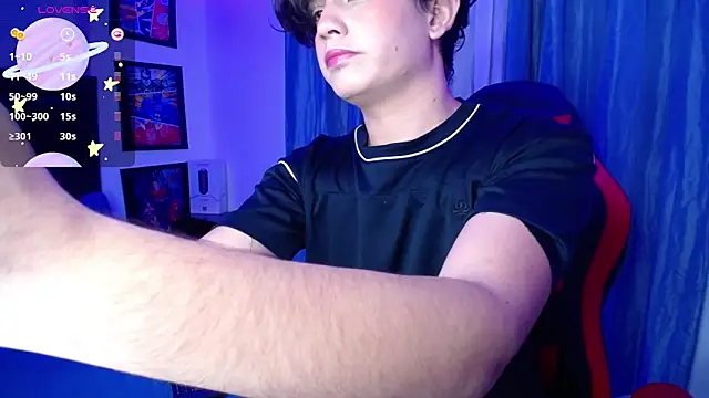 Snapshot of andyboy- chatting on February 20, 11:54 pm andyboy- online show from February 20, 11:54 pm