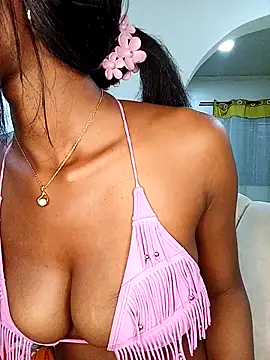 Snapshot of Ayrella02 chatting on January 17, 11:52 pm Ayrella02 online show from January 17, 11:52 pm