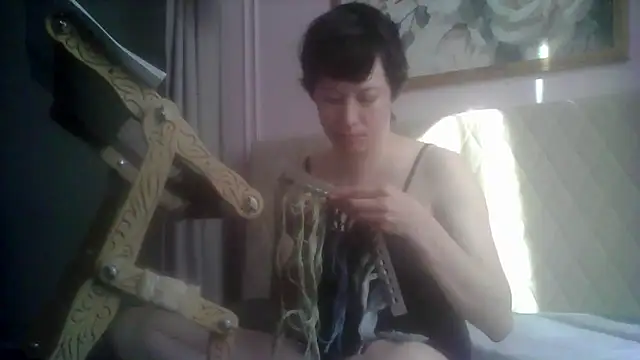 SunElizabeth online show from May 18, 4:07 am