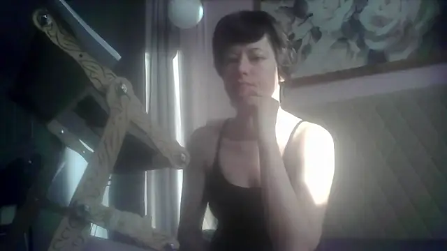 SunElizabeth online show from May 22, 2:30 am