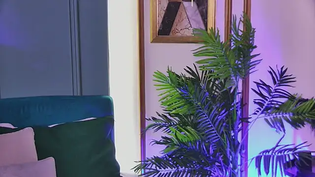 LunaWills  online show from February 7, 5:44 am