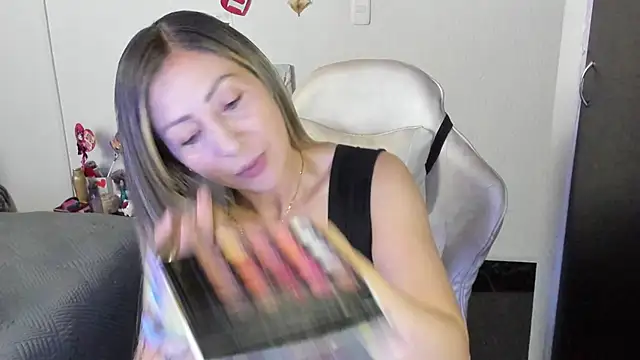 Andreina Suann online show from February 11, 10:53 am