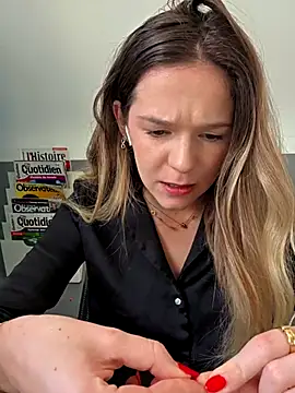 lucie mehott online show from November 18, 9:03 am