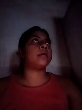 Snapshot of Giselabrunette25 chatting on February 12, 11:33 pm Giselabrunette25 online show from February 12, 11:33 pm